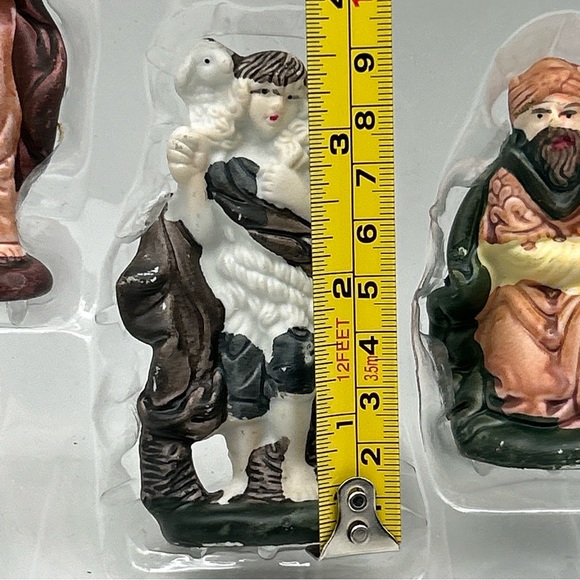 11 pc Porcelain Nativity Scene w/ Manger Christmas Jesus,Mary,Joseph, 3-wisemen - Picture 12 of 16